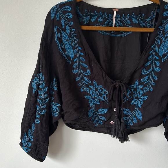 Free People | Embroidered Cropped  Blouse - Picture 3 of 6